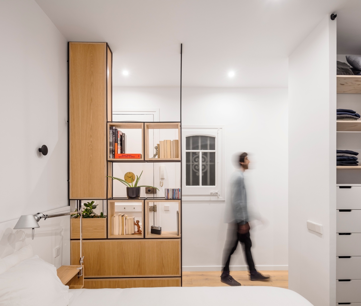 EO arquitectura - Alan's apartment renovation: bedroom